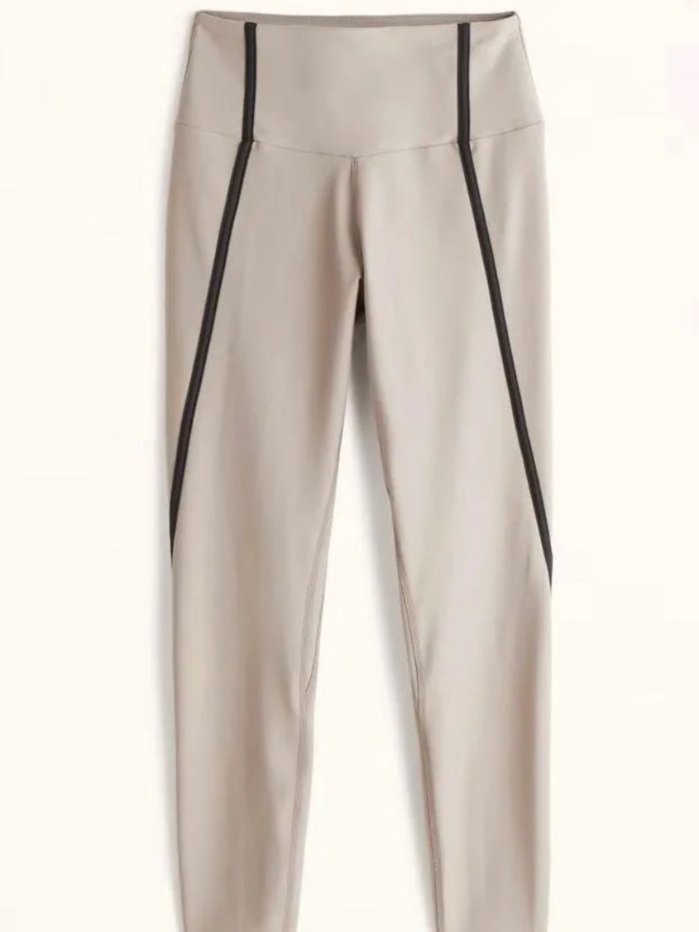 Abercrombie YPB sculptLUX Curve Love 7/8-Length Legging Short Small